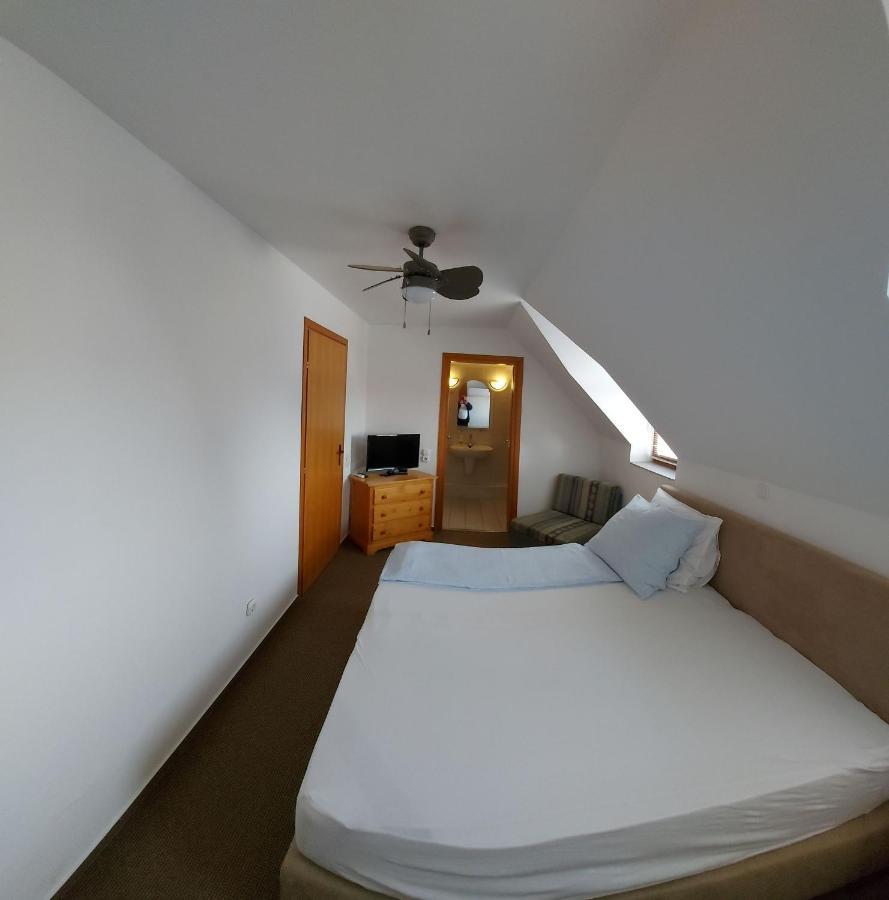 Hotel Emil Porta Balatongyörök Exteriér fotografie