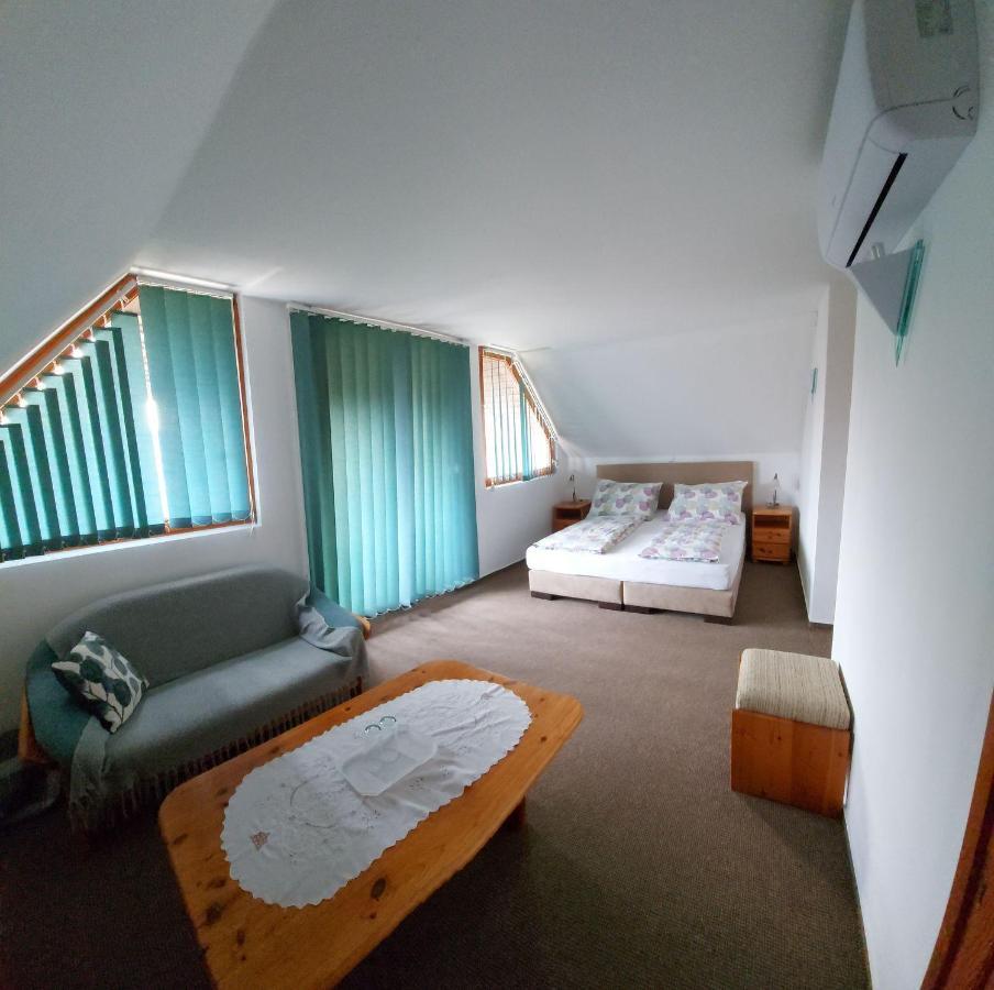 Hotel Emil Porta Balatongyörök Exteriér fotografie