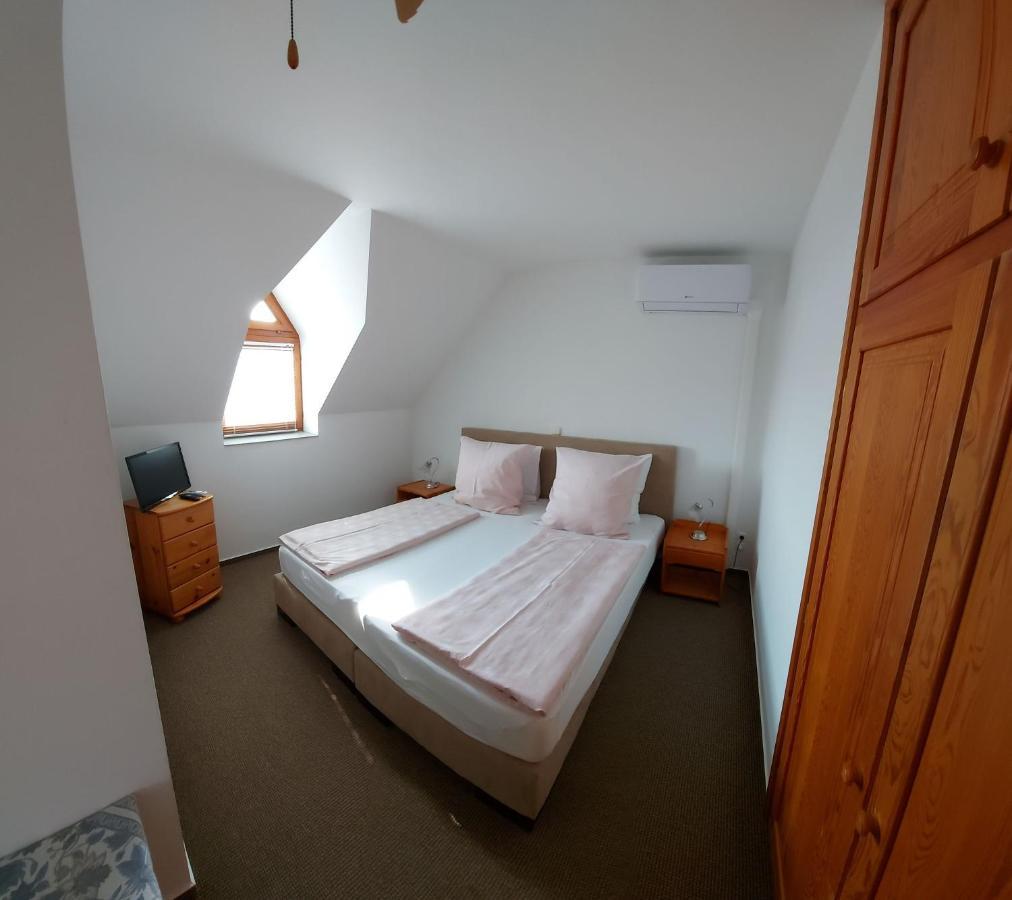 Hotel Emil Porta Balatongyörök Exteriér fotografie